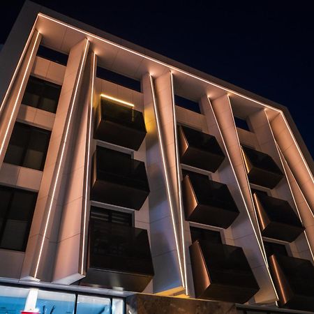 Raam Luxury Suites Larnaca Exterior photo